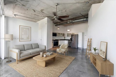 Condo à Miami, Floride, 2 chambres  № 2168736