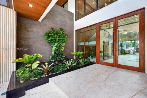 House in Fort Lauderdale, Florida 6 bedrooms, 618.54 sq.m. № 2186291 - photo 14