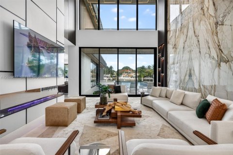 House in Fort Lauderdale, Florida 6 bedrooms, 618.54 sq.m. № 2186291 - photo 16