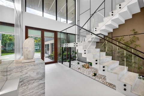 House in Fort Lauderdale, Florida 6 bedrooms, 618.54 sq.m. № 2186291 - photo 23