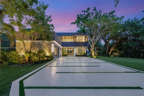 House in Fort Lauderdale, Florida 6 bedrooms, 618.54 sq.m. № 2186291 - photo 5