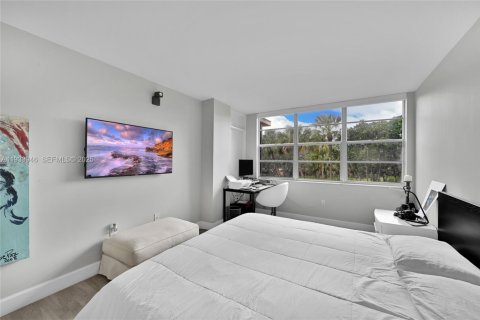 Copropriété à vendre à Pembroke Pines, Floride: 2 chambres, 99.41 m2 № 1992538 - photo 12