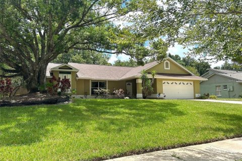Casa en alquiler en Winter Springs, Florida, 3 dormitorios, 157.28 m2 № 1905941 - foto 1