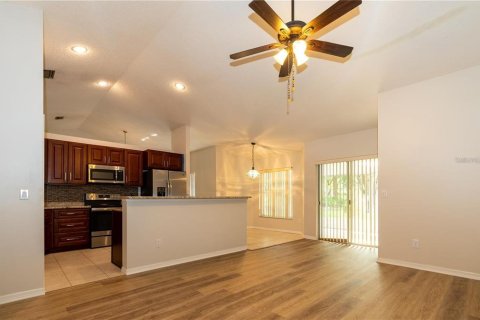 Casa en alquiler en Winter Springs, Florida, 3 dormitorios, 157.28 m2 № 1905941 - foto 8