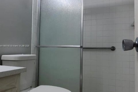 Condo in West Palm Beach, Florida, 1 bedroom  № 2081675 - photo 21