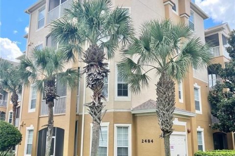 Condo in Orlando, Florida, 2 bedrooms  № 1908381 - photo 1