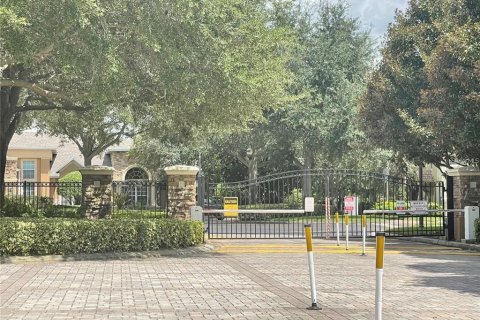 Condo in Orlando, Florida, 2 bedrooms  № 1908381 - photo 25