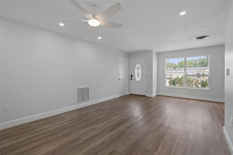 Villa ou maison à vendre à Saint Petersburg, Floride: 3 chambres, 123 m2 № 2151828 - photo 7