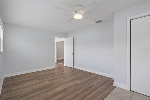 Villa ou maison à vendre à Saint Petersburg, Floride: 3 chambres, 123 m2 № 2151828 - photo 17