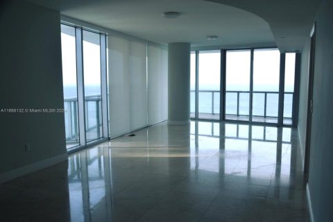 Condo in Sunny Isles Beach, Florida, 4 bedrooms  № 1710834 - photo 4