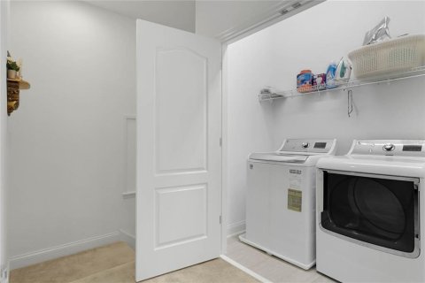 Adosado en alquiler en Celebration, Florida, 2 dormitorios, 153.75 m2 № 1906071 - foto 18