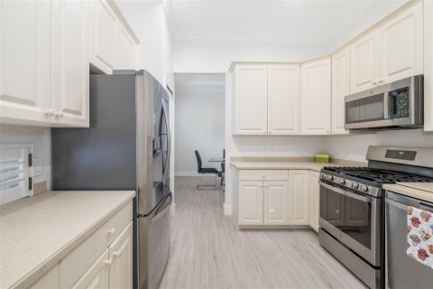 Купить виллу или дом в Юниверсити-Парк, Флорида 5 комнат, 192.77м2, № 1618950 - фото 15