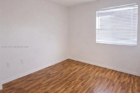 Copropriété à louer à Miami, Floride: 3 chambres, 104.05 m2 № 2086009 - photo 17