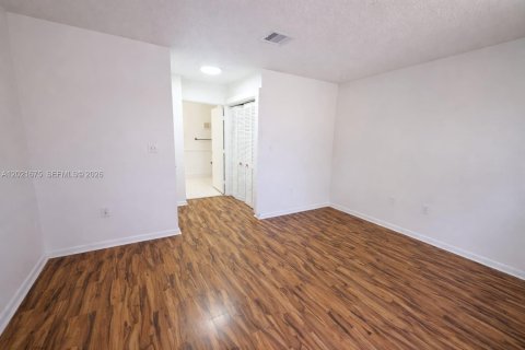 Copropriété à louer à Miami, Floride: 3 chambres, 104.05 m2 № 2086009 - photo 29