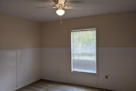 House in Port St. Lucie, Florida 4 bedrooms, 162.95 sq.m. № 2077446 - photo 13