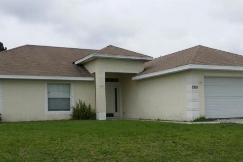 House in Port St. Lucie, Florida 4 bedrooms, 162.95 sq.m. № 2077446