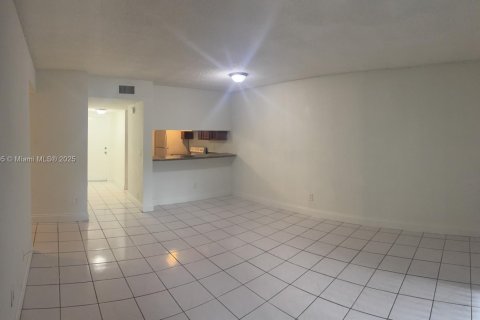 House in Coral Springs, Florida 3 bedrooms № 1949301 - photo 3