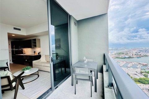 Condo in Miami, Florida, 1 bedroom № 2081525 - photo 30
