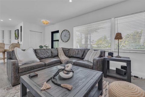 Casa en venta en Fort Lauderdale, Florida, 3 dormitorios, 236.62 m2 № 2175861 - foto 21