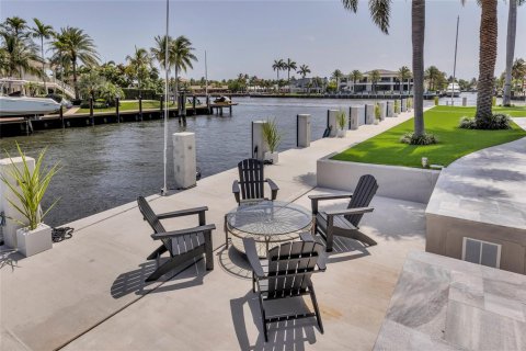 Casa en venta en Fort Lauderdale, Florida, 3 dormitorios, 236.62 m2 № 2175861 - foto 18