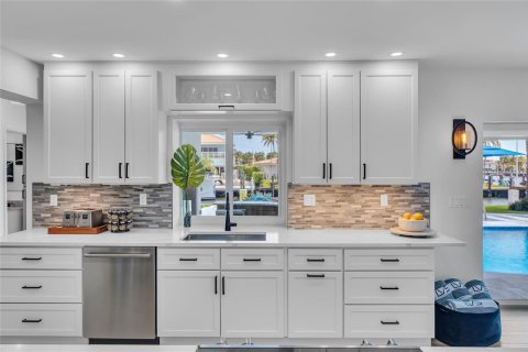 Casa en venta en Fort Lauderdale, Florida, 3 dormitorios, 236.62 m2 № 2175861 - foto 30
