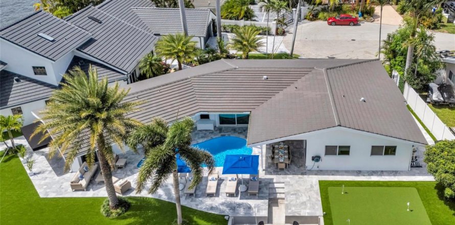 Casa en Fort Lauderdale, Florida 3 dormitorios, 236.62 m2 № 2175861