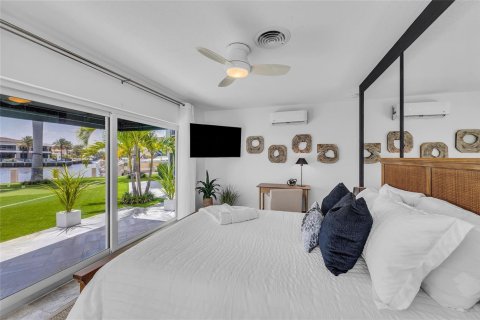 Casa en venta en Fort Lauderdale, Florida, 3 dormitorios, 236.62 m2 № 2175861 - foto 10