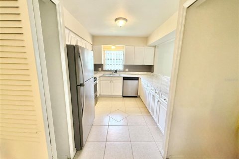 Condo in Kissimmee, Florida, 3 bedrooms  № 2202051 - photo 5