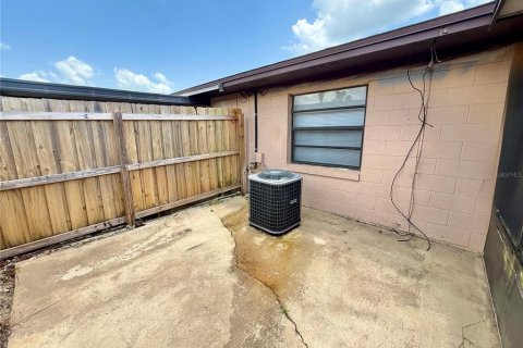 Condo in Kissimmee, Florida, 3 bedrooms  № 2202051 - photo 20