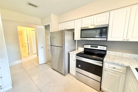 Condo in Kissimmee, Florida, 3 bedrooms  № 2202051 - photo 6