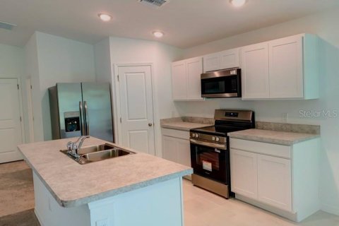 House in Punta Gorda, Florida 3 bedrooms, 144 sq.m. № 1846896 - photo 3