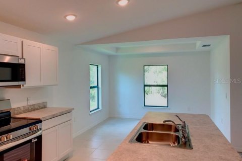 House in Punta Gorda, Florida 3 bedrooms, 144 sq.m. № 1846896 - photo 4