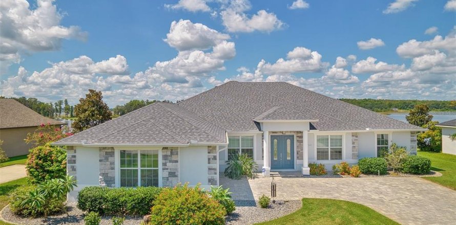 Villa ou maison à Clermont, Floride 3 chambres, 290.6 m2 № 1898804