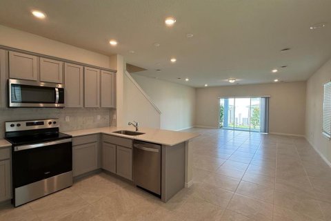 Touwnhouse à louer à Davenport, Floride: 3 chambres, 166.85 m2 № 2399344 - photo 5