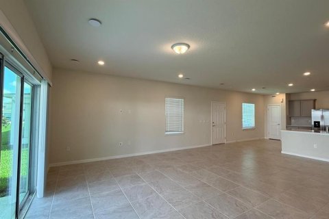 Touwnhouse à louer à Davenport, Floride: 3 chambres, 166.85 m2 № 2399344 - photo 8