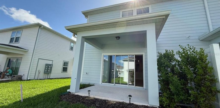 Touwnhouse à Davenport, Floride 3 chambres, 166.85 m2 № 2399344