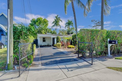 Villa ou maison à louer à Oakland Park, Floride: 2 chambres, 93.65 m2 № 2007493 - photo 6