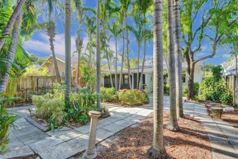 Villa ou maison à louer à Oakland Park, Floride: 2 chambres, 93.65 m2 № 2007493 - photo 5