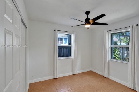 Villa ou maison à louer à Oakland Park, Floride: 2 chambres, 93.65 m2 № 2007493 - photo 19