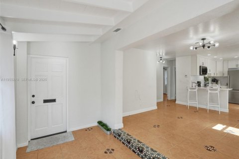 Villa ou maison à louer à Oakland Park, Floride: 2 chambres, 93.65 m2 № 2007493 - photo 15