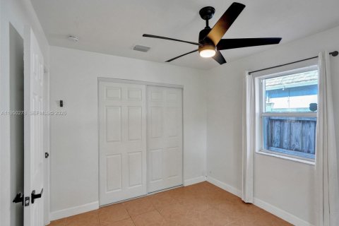 Villa ou maison à louer à Oakland Park, Floride: 2 chambres, 93.65 m2 № 2007493 - photo 17