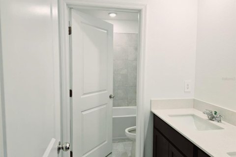 House in Winter Haven, Florida 5 bedrooms, 209.4 sq.m. № 2151344 - photo 20