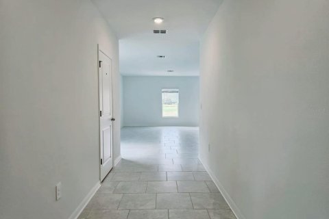 House in Winter Haven, Florida 5 bedrooms, 209.4 sq.m. № 2151344 - photo 3