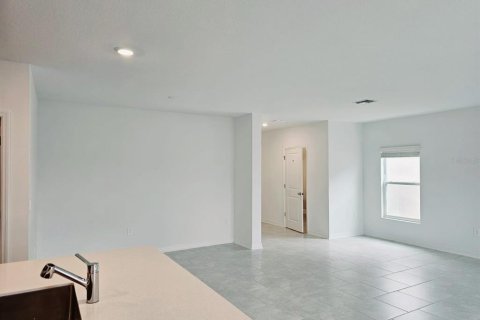 House in Winter Haven, Florida 5 bedrooms, 209.4 sq.m. № 2151344 - photo 7