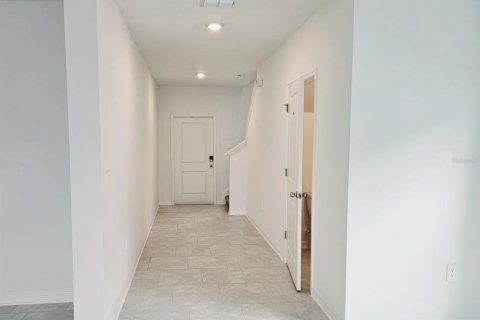House in Winter Haven, Florida 5 bedrooms, 209.4 sq.m. № 2151344 - photo 8