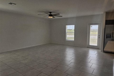 House in Winter Haven, Florida 5 bedrooms, 209.4 sq.m. № 2151344 - photo 6
