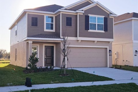 House in Winter Haven, Florida 5 bedrooms, 209.4 sq.m. № 2151344 - photo 2