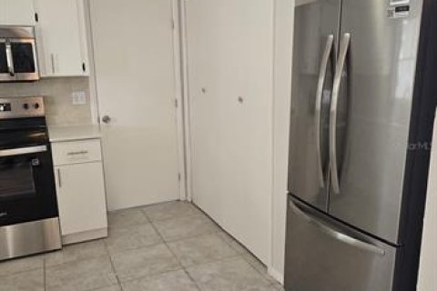 Снять в аренду виллу или дом в Энглвуд, Флорида 7 комнат, 93.83м2, № 1522823 - фото 4