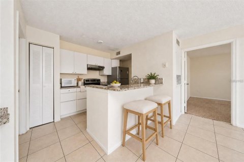 Copropriété à louer à Kissimmee, Floride: 2 chambres, 95.32 m2 № 2386500 - photo 14
