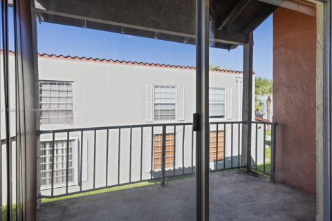 Copropriété à vendre à Miami, Floride: 2 chambres, 88.72 m2 № 1944625 - photo 6